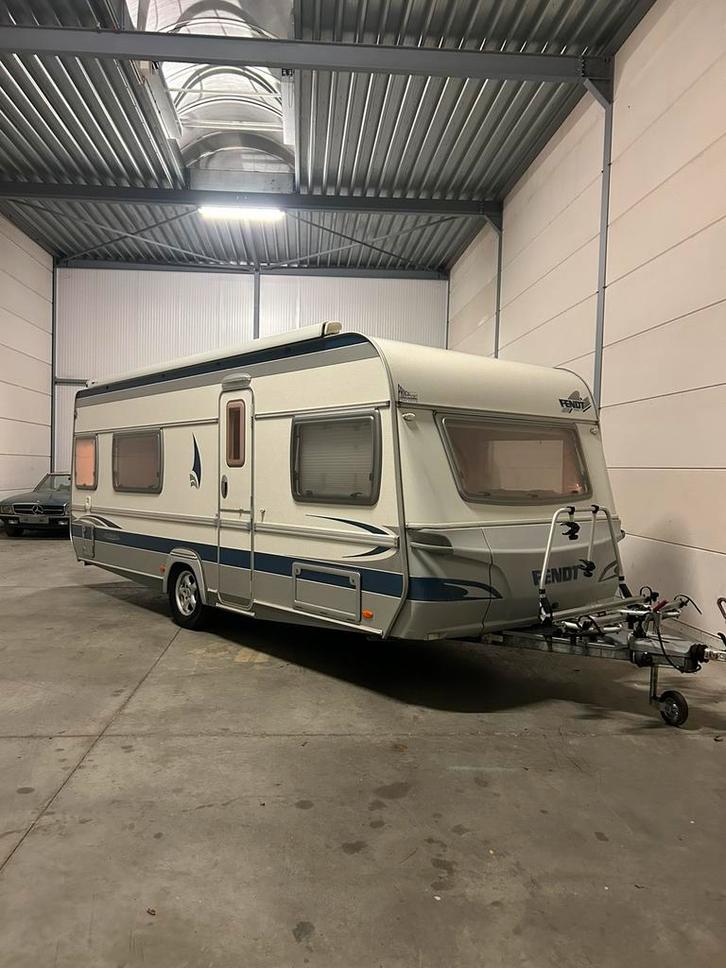 Caravan fendt, Caravans en Kamperen, Caravans, Particulier, tot en met 4, 1250 - 1500 kg, Rondzit, Fendt, 2 aparte bedden, 5 tot 6 meter