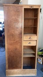 Oude sorteerkast van het postkantoor, Ophalen