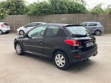 Peugeot 206+ 1.4 benzine 2013 met 124000km*airco*garantie* beschikbaar voor biedingen