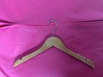 Houten kledinghanger 66 stuks, Kleding | Dames, Kledinghangers, Ophalen, Zo goed als nieuw, Hout, Kinderen en Volwassenen