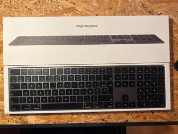 Magic Keyboard - Space Gray, Informatique & Logiciels, Claviers, Azerty, Comme neuf, Enlèvement, Apple