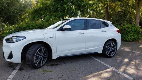 BMW X2 xDrive25e : 02-2022/30.000km/CO² 40/220pk/ongevalvrij, Autos, BMW, Particulier, X2, 4x4, ABS, Caméra de recul, Phares directionnels