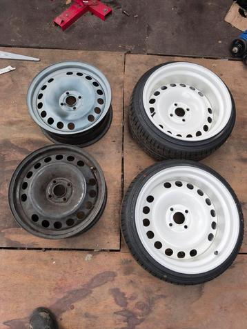 Verschillende sets velgen 4x100/5x120 beschikbaar voor biedingen