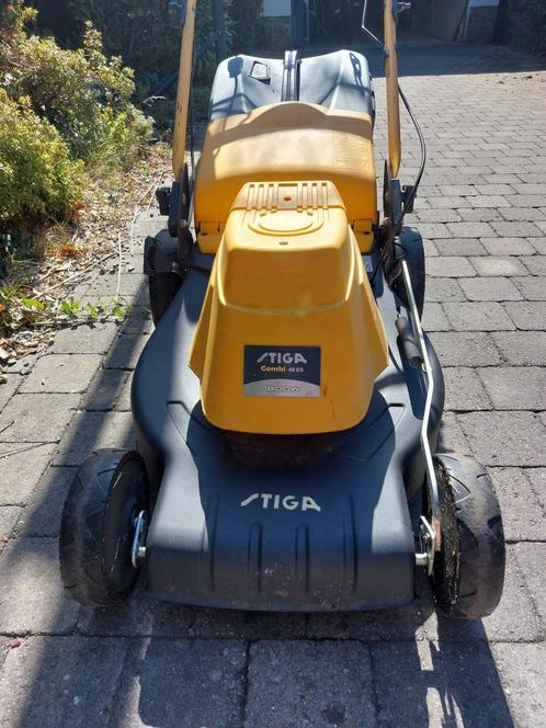 Stiga Combi 48 ES – Zelfrijdende elektrische grasmaaier, Tuin en Terras, Grasmaaiers, Gebruikt, Elektrische grasmaaier, 40 t/m 49 cm