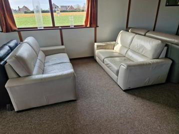 BUFFELLEDEREN SALON NATUZZI 2.5 EN 2.5 ZIT beschikbaar voor biedingen