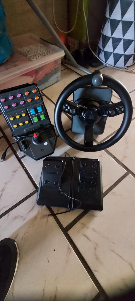 Volant farming, Games en Spelcomputers, Spelcomputers | Overige Accessoires, Zo goed als nieuw, Ophalen