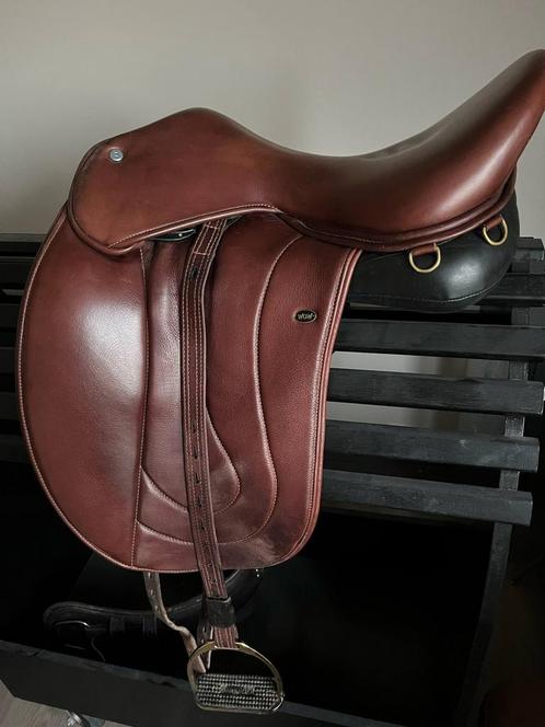 Wow zadel, Dieren en Toebehoren, Paarden en Pony's | Zadels, Zo goed als nieuw, Dressuur, Ophalen of Verzenden