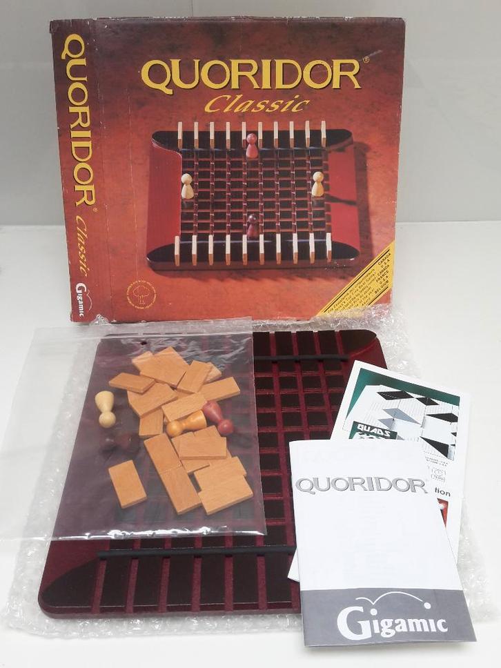 Nieuw spel Quoridor, 2-4 spelers, Gigamic, + 1 gratis promo, Hobby en Vrije tijd, Gezelschapsspellen | Bordspellen, Zo goed als nieuw