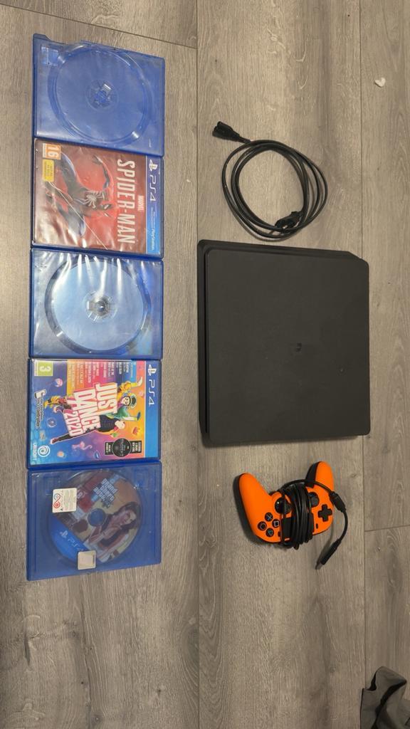 Sony Playstation 4 Slim, Games en Spelcomputers, Spelcomputers | Sony PlayStation 4, Zo goed als nieuw, Slim, 500 GB, Met 1 controller