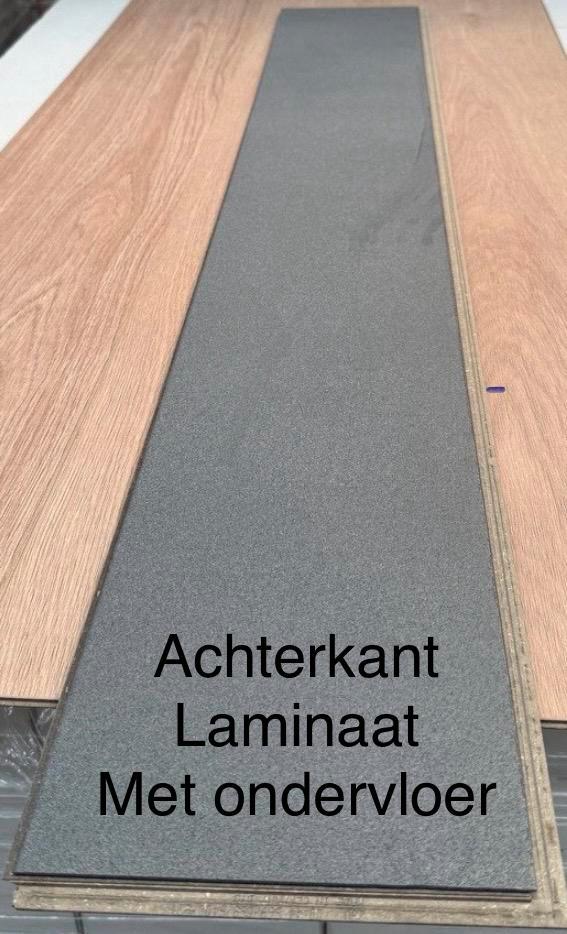 4 pakken Laminaat 8MM,waterbestendig met ondervloer(9,8m2), Maison & Meubles, Ameublement | Revêtements de sol, Comme neuf, Aggloméré