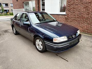 Opel vectra 1.6i GLS avec seulement 56 700 km