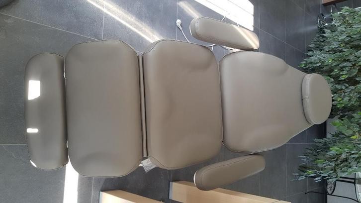 SIBEL Electric Beauty Bed Sonia, Zakelijke goederen, Kantoor en Winkelinrichting | Onderdelen, Ophalen