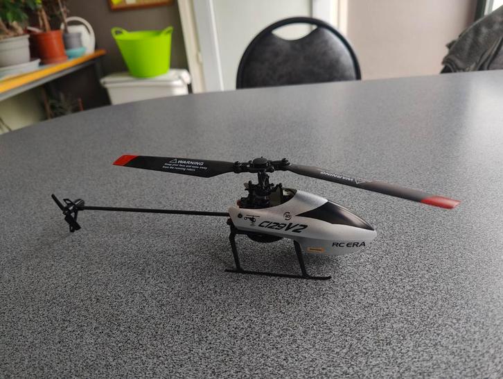 Hélicoptère RC ERA C129 V2, Hobby & Loisirs créatifs, Modélisme | Radiocommandé & Téléguidé | Hélicoptères & Quadricoptères, Comme neuf