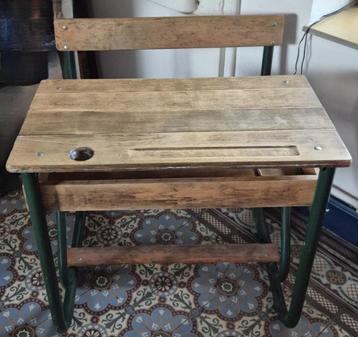 Bureau d'écolier VINTAGE beschikbaar voor biedingen