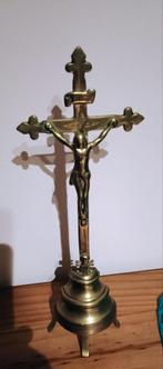Croix religieuse en Bronze, Enlèvement