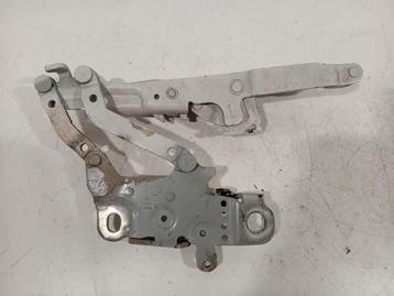 MOTORKAPSCHARNIER LINKS BMW 1 serie (F20) (01-2010/06-2019) beschikbaar voor biedingen