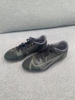 Voetbalschoen nike maat 34, Sport en Fitness, Ophalen