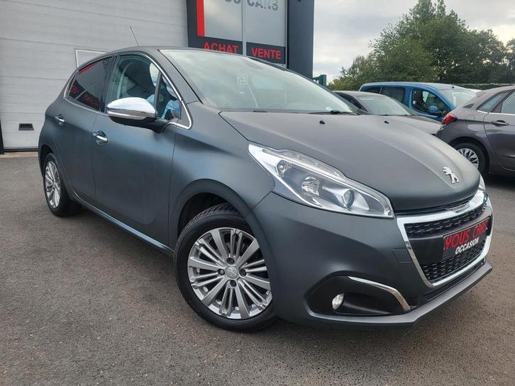 Peugeot 208 1.2i **2017, Auto's, Peugeot, Bedrijf, Bluetooth, Boordcomputer, Parkeersensor, Radio, Benzine, Euro 6, Berline, 5 deurs