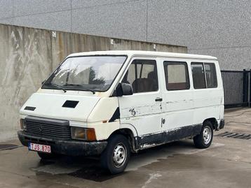 *** Projet ancien Renault Trafic MINIBUS 1600ccm ***