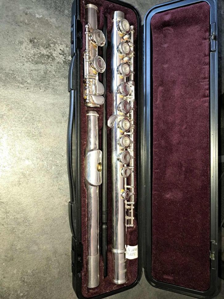 Dwarsfluit - Yamaha, Muziek en Instrumenten, Blaasinstrumenten | Dwarsfluiten en Piccolo's, Gebruikt, Dwarsfluit, Met koffer of tas