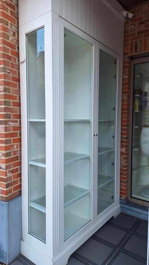 Witte etalagekast in teak nog in heel goede!, Huis en Inrichting, Kasten | Vitrinekasten, Gebruikt, Teakhout, Ophalen