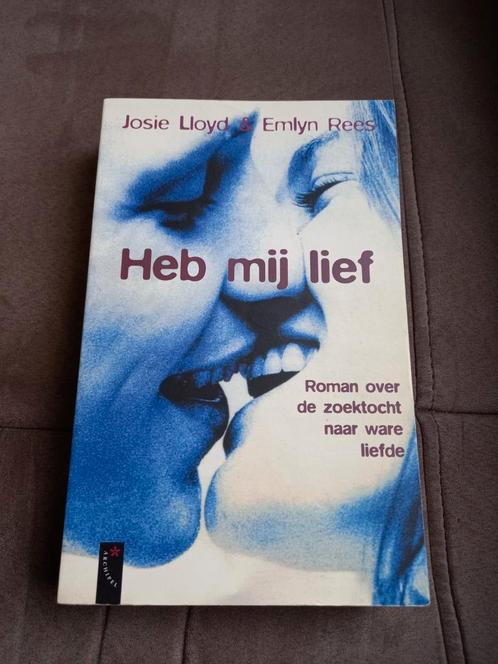 Emlyn Rees - Heb mij lief, Livres, Romans, Utilisé, Europe autre, Enlèvement ou Envoi