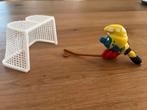 Smurfen - Ijshockey smurf met doel [Schleich - Hong Kong], Comme neuf, Enlèvement ou Envoi, Autres Schtroumpfs, Poupée, Figurine ou Peluche