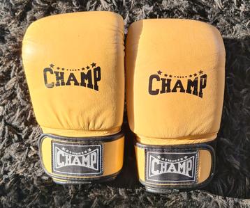 Bokshandschoenen Champ L geel beschikbaar voor biedingen