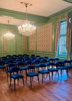 47 blauwe stoelen, Tickets en Kaartjes, Recreatie | Overige