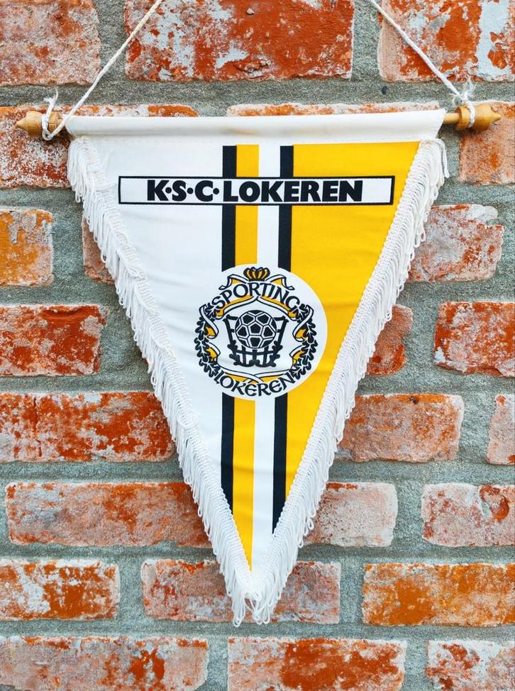 Prachtige KSC Lokeren 1980s  vintage voetbal vaandel wimpel, Divers, Drapeaux & Banderoles, Enlèvement ou Envoi