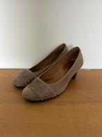 Beige suede lederen pumps Gabor maat 38.5 (maat 5.5), Pumps, Beige, Gabor, Ophalen of Verzenden