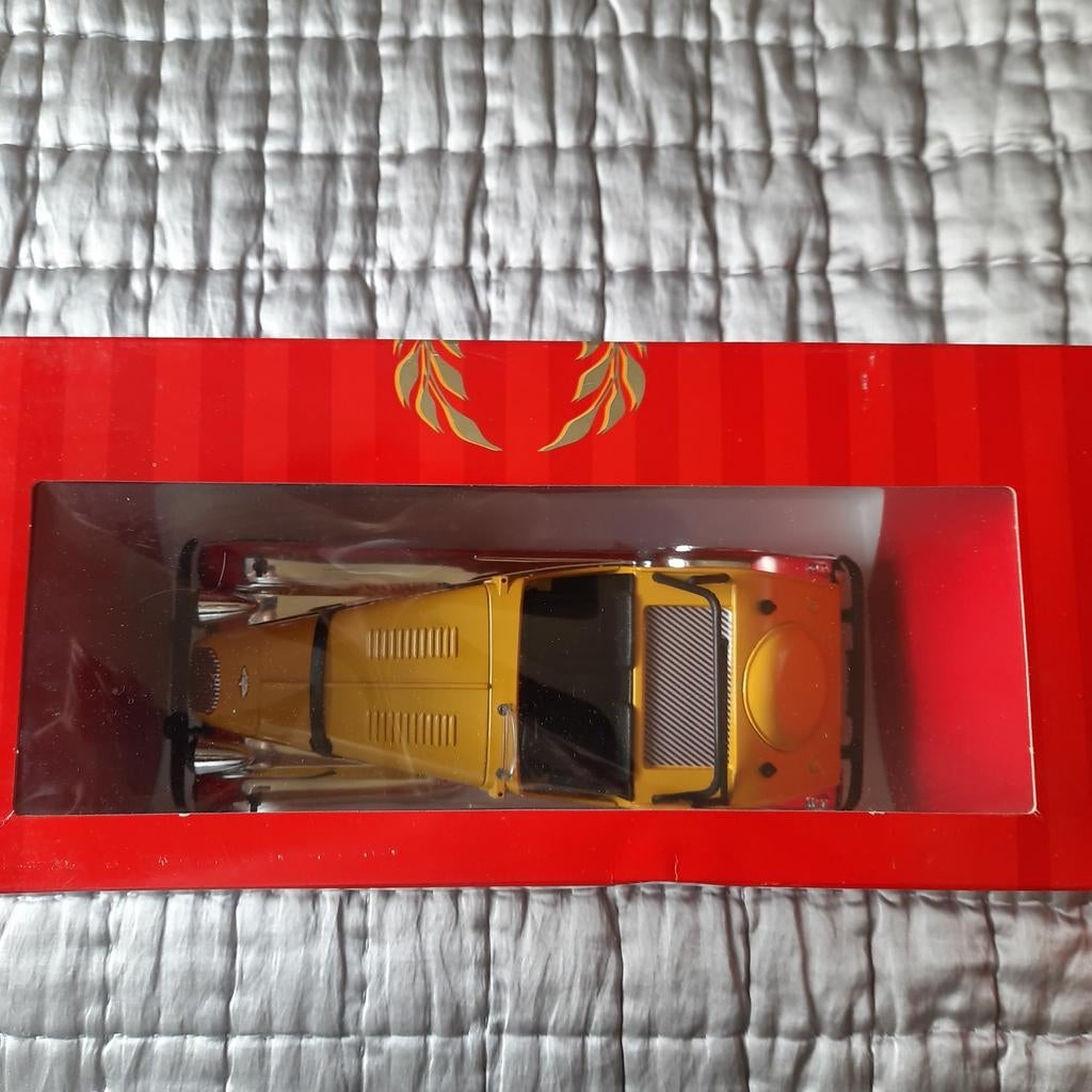 Morgan - Plus 8 1968 - Cararama - 1/43 - Autos Miniatures