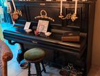 Antieke piano met originele kruk en kandelaren, Ophalen, Gebruikt, Piano