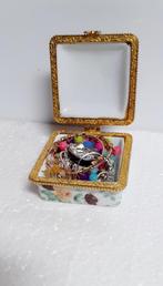 sieradendoosje van keramiek in de vorm van faberge, Ophalen of Verzenden, Overige figuren, Nieuw, Overige typen