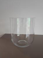 Vaas in 5 mm dik glas, 22  cm hoog en 19 cm breed, Enlèvement