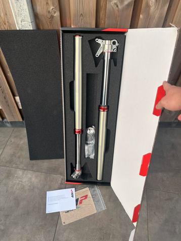 Valve WP Honda CRF - neuve en boîte, Enlèvement