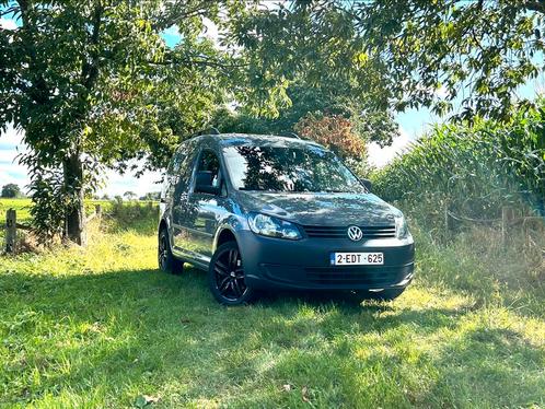 Te koop: VW Caddy 1.6 TDI in Nardo Grijs, Autos, Volkswagen, Particulier, Caddy Combi, ABS, Airbags, Air conditionné, Bluetooth