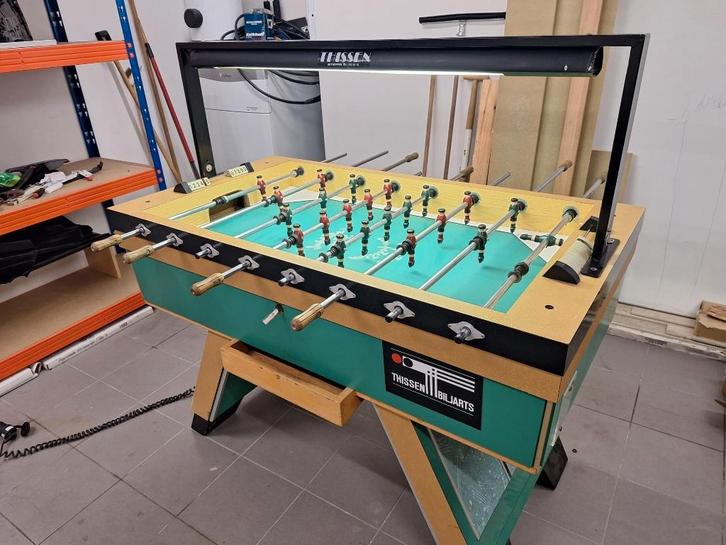 jupiter 7-ster tafelvoetbaltafel – incl lamp, Kinderen en Baby's, Speelgoed | Voetbaltafels, Zo goed als nieuw, Ophalen