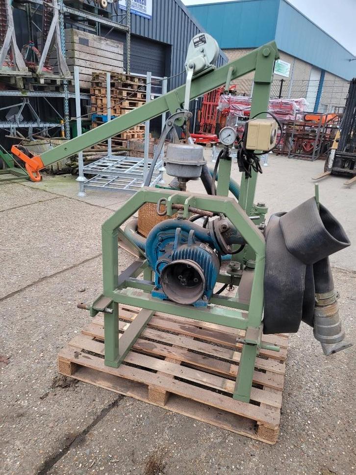 Bauer famos 4/80 pomp op bok, Tuin en Terras, Waterpompen, Gebruikt, Beregeningspomp, Ophalen