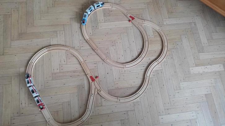 Circuit train Brio, Kinderen en Baby's, Speelgoed | Racebanen, Gebruikt, Racebaan, Ophalen