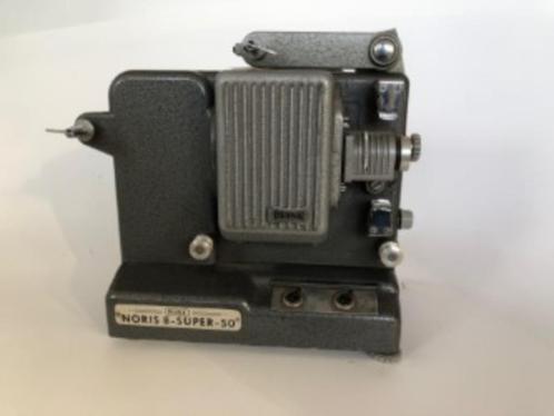 projector NORIS 8 - SUPER - 50, Verzamelen, Foto-apparatuur en Filmapparatuur, Projector, 1940 tot 1960, Ophalen