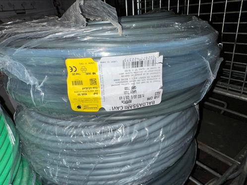 Diverse kabels en elektriciteitsmateriaal beschikbaar, Doe-het-zelf en Bouw, Elektriciteit en Kabels, Nieuw, Ophalen