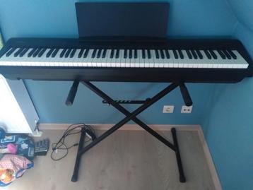 Roland - FP30, Musique & Instruments, Enlèvement, Comme neuf