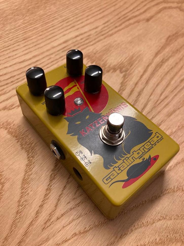 Catalinbread Katzenkönig fuzz, Muziek en Instrumenten, Effecten, Zo goed als nieuw, Distortion, Overdrive of Fuzz, Ophalen of Verzenden