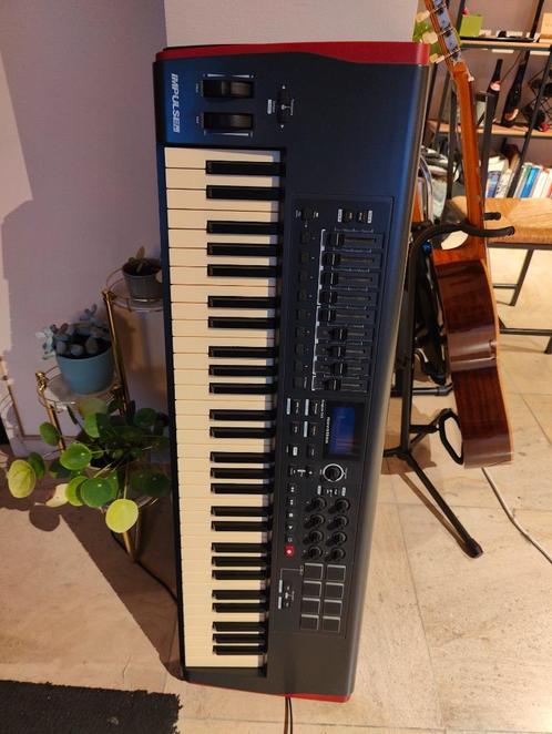 MIDI Keyboard Novation Impulse 61 - Met klein defect, Muziek en Instrumenten, Midi-apparatuur, Gebruikt, Ophalen