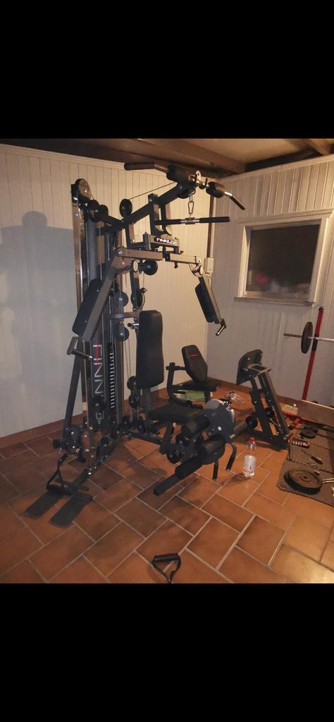 Finnlo Autark 2500, Sport en Fitness, Fitnessapparatuur, Gebruikt, Krachtstation, Armen, Benen, Borst, Buik, Rug, Overige materialen