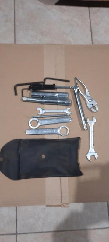Suzuki gereedschap set beschikbaar voor biedingen