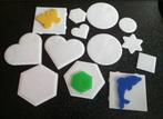 Hama perles + 16 plaques motifs pour 20€, Hobby & Loisirs créatifs, Comme neuf, Perle, Enlèvement