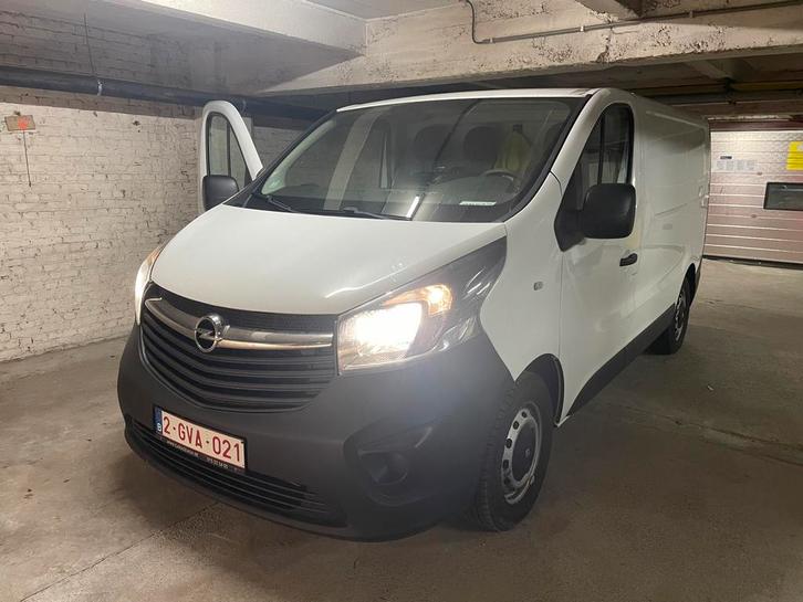 Opel Vivaro 2017 euro6b, Auto's, Bestelwagens en Lichte vracht, Particulier, Opel, Ophalen