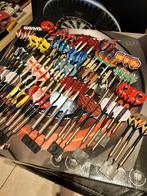 Veel mooie setjes voor beginners., Sport en Fitness, Darts, Ophalen of Verzenden, Nieuw, Pijlen